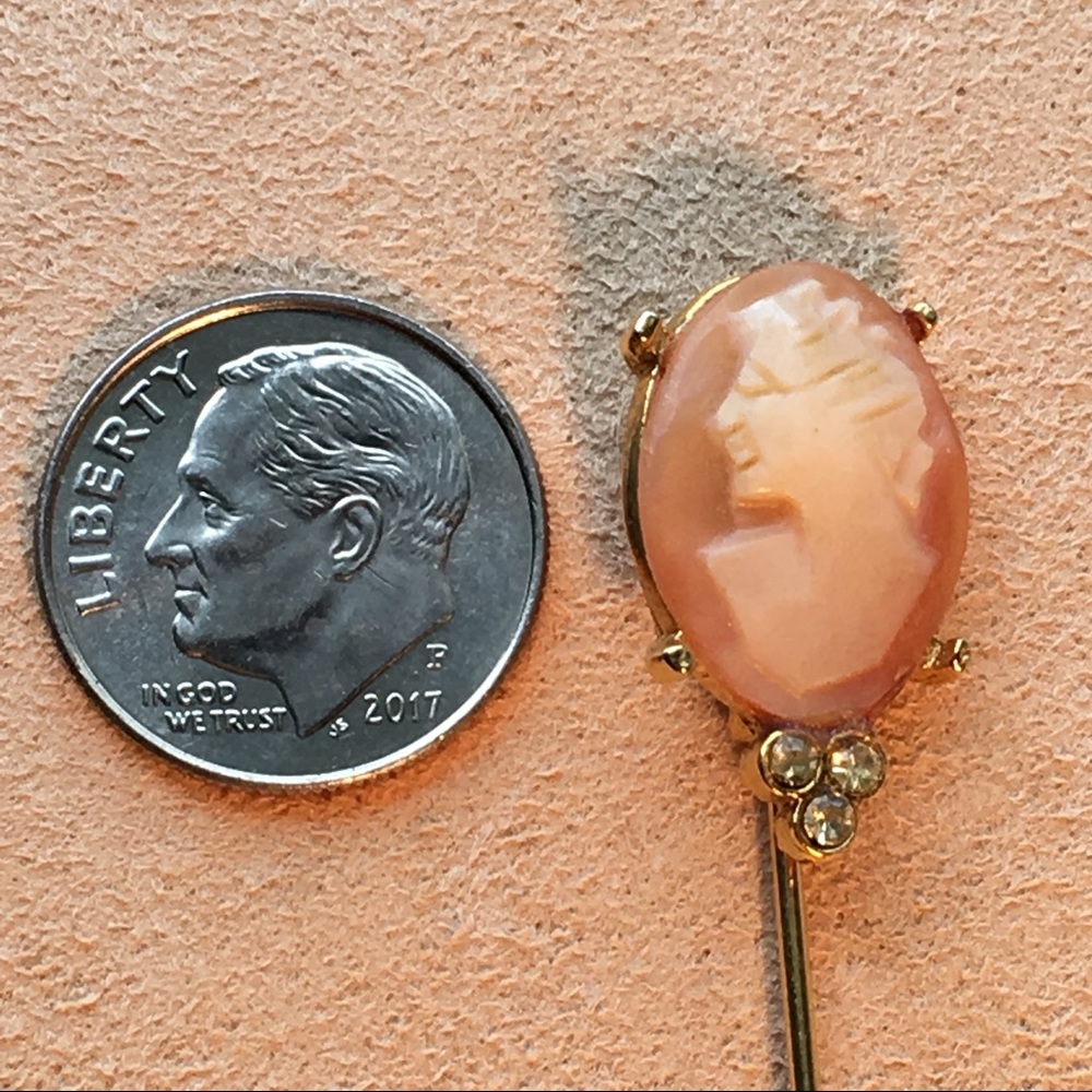 Vintage Cameo Stick Pin